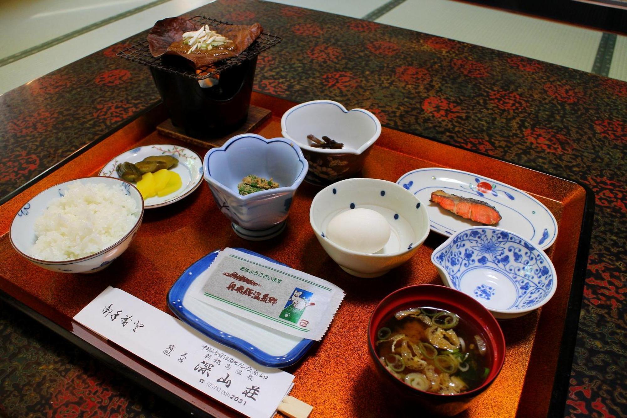 ชินซันโซะ Hotel ทาคายาม่า ภายนอก รูปภาพ