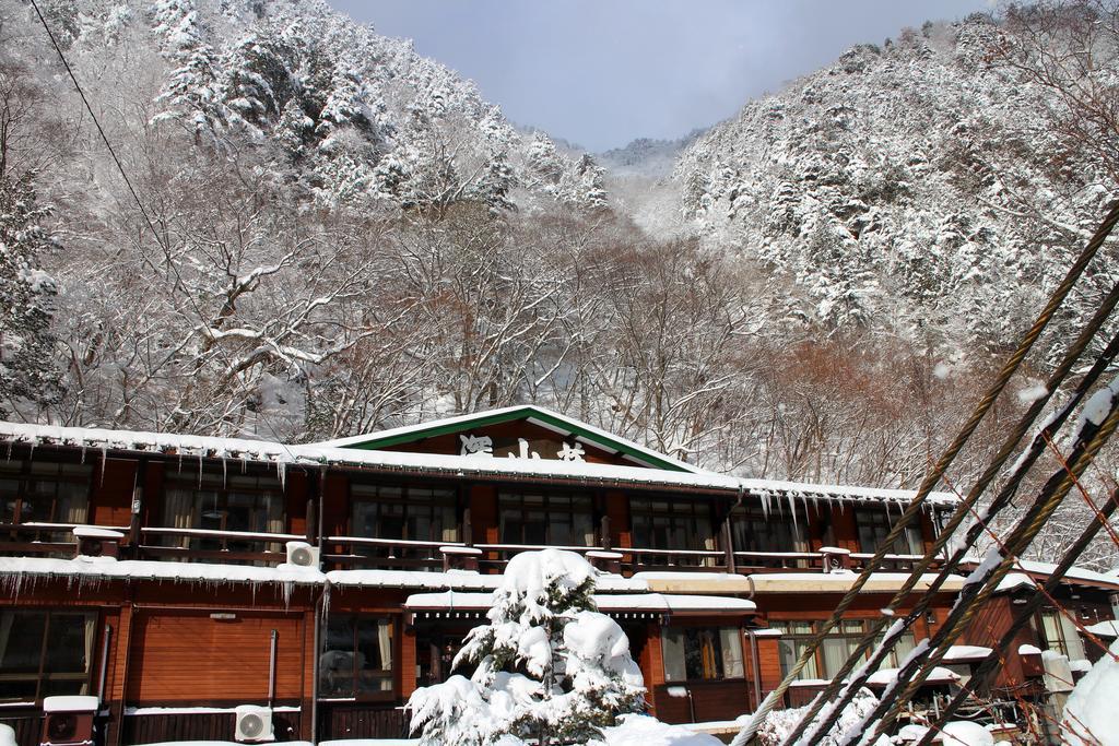 ชินซันโซะ Hotel ทาคายาม่า ภายนอก รูปภาพ