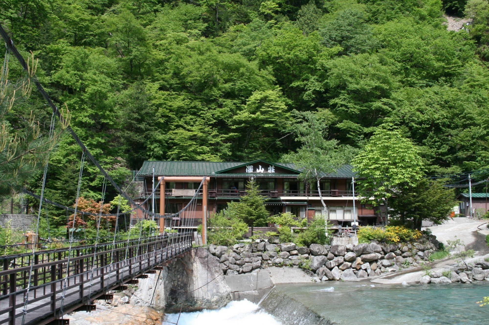 ชินซันโซะ Hotel ทาคายาม่า ภายนอก รูปภาพ